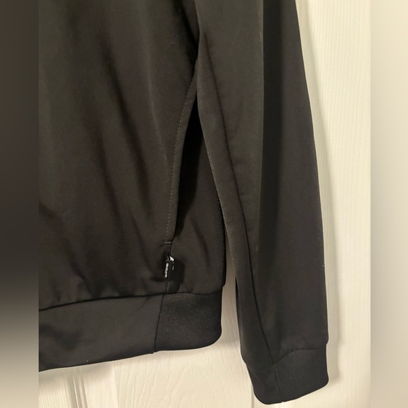 Puma women’s zip up jacket - Picture 2 of 7